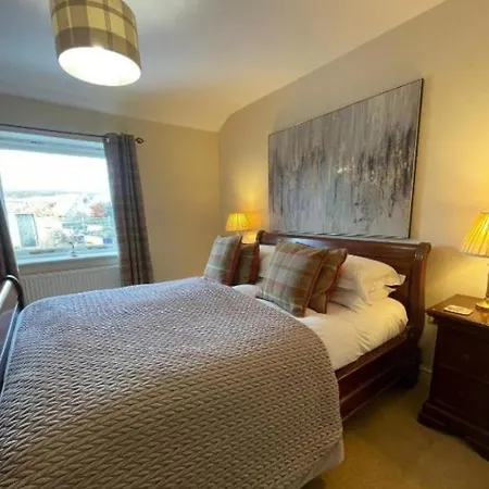 Oyo Cocketts Hotel 3*