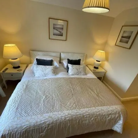 Hotel Oyo Cocketts 3*